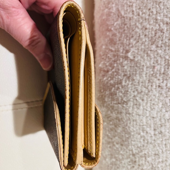 🎁Authentic Etro Wallet🎁 - Picture 4 of 10